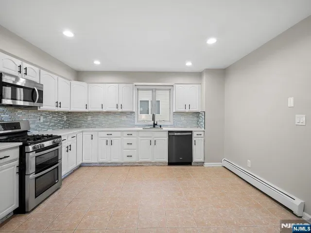 $1,190,000 | 132 Clinton Place, East Rutherford, NJ 07073