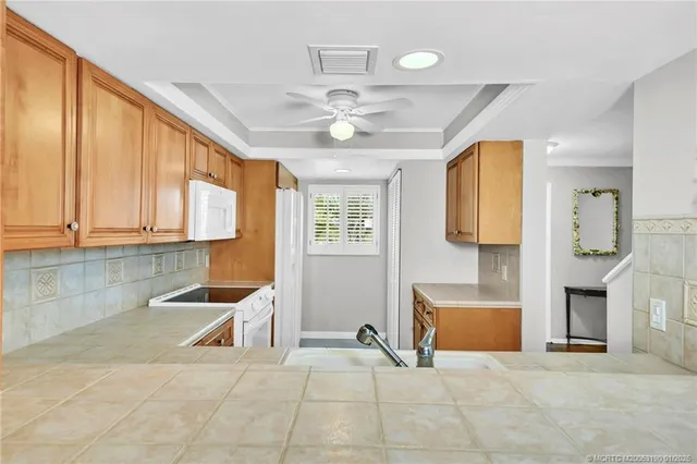 $469,000 | 5556 Northeast Gulfstream Way, Stuart, FL 34996