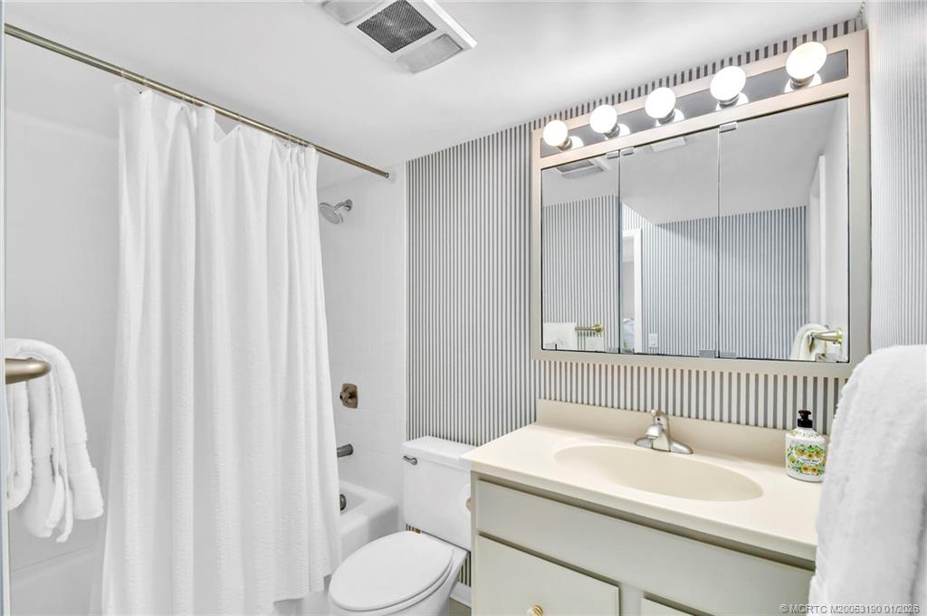 5556 Northeast Gulfstream Way Stuart, FL 34996 - Photo 32 of 41