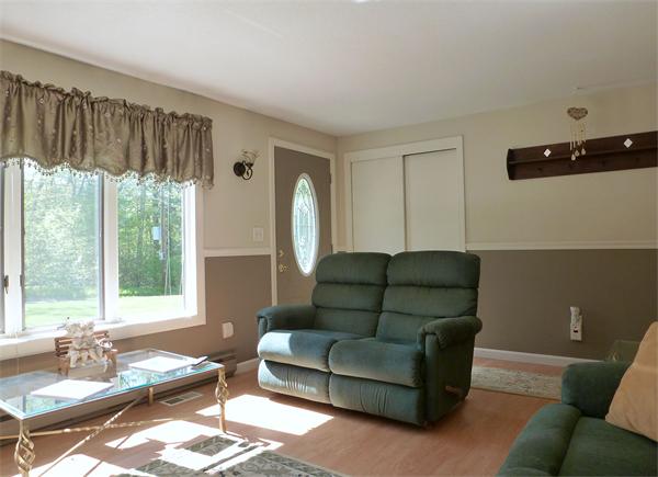 136 Peterson Road Palmer, MA 01069 - Photo 5 of 22