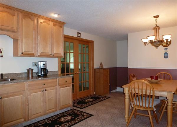 136 Peterson Road Palmer, MA 01069 - Photo 9 of 22