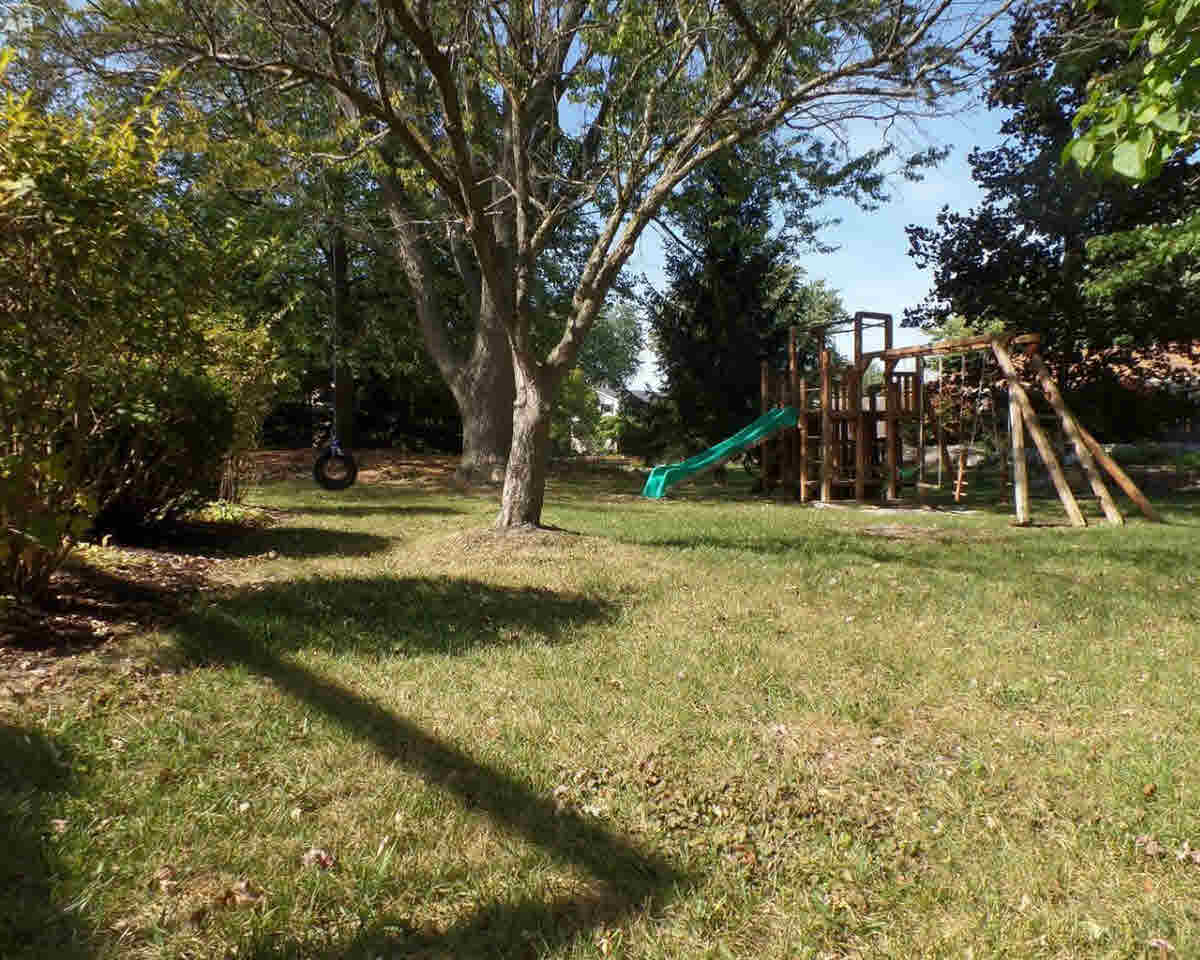 6305 Kings Pointe Road Grand Blanc, MI 48439 - Photo 8 of 49 21363173-7.JPG