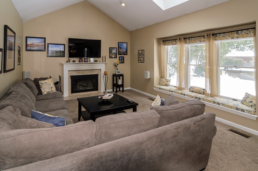 27 Gavins Pond Road Sharon, MA 02067 - Photo 11 of 25 Gallery Image 11