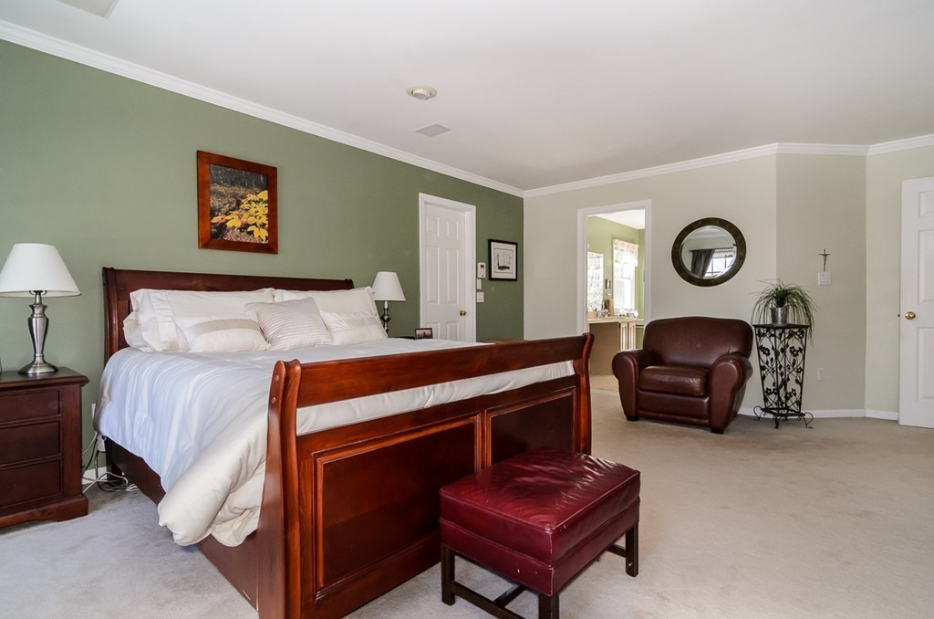 27 Gavins Pond Road Sharon, MA 02067 - Photo 12 of 25 Gallery Image 12