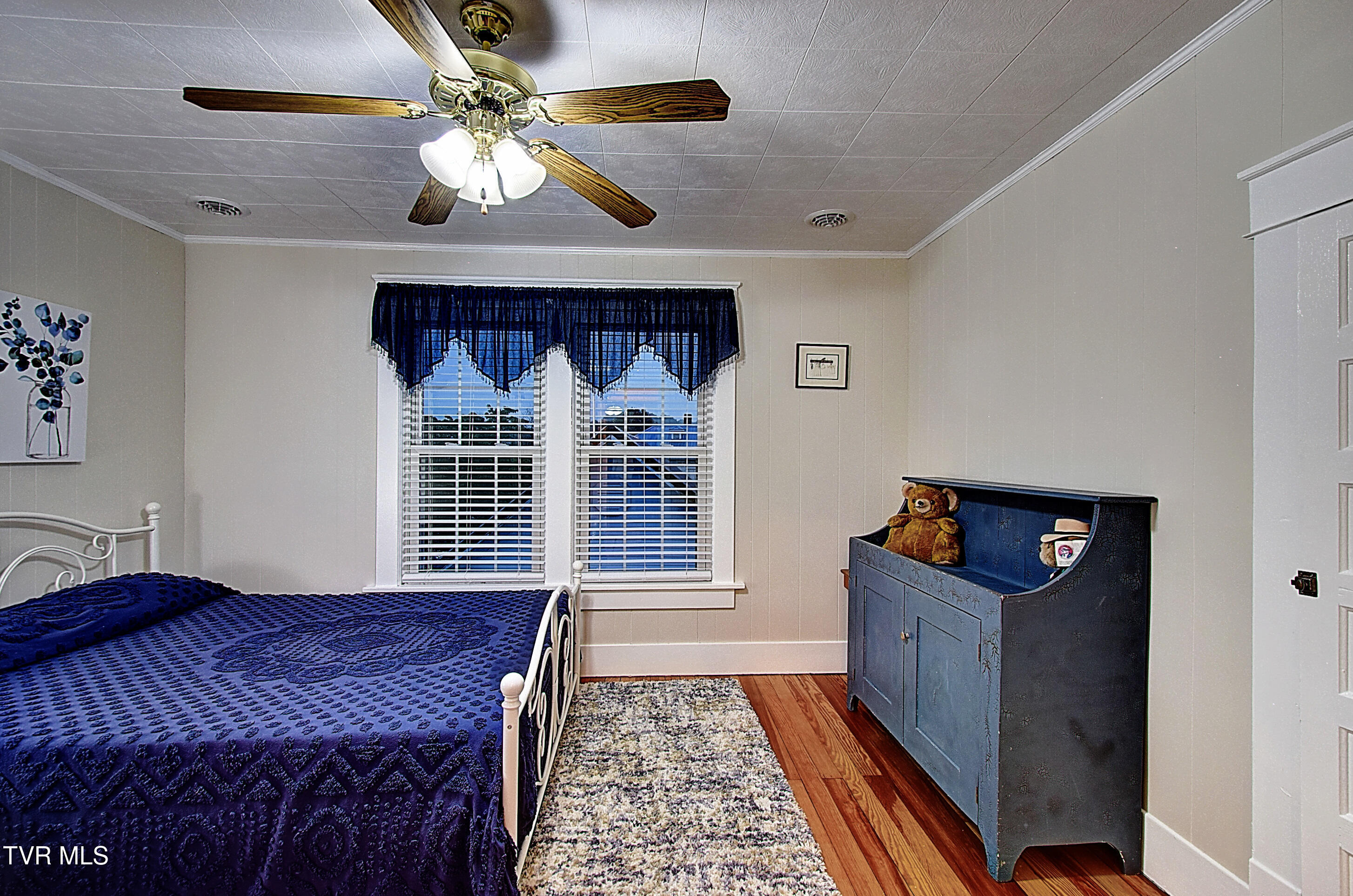 322 Carolina Avenue Erwin, TN 37650 - Photo 29 of 51 DSC_0301And8more