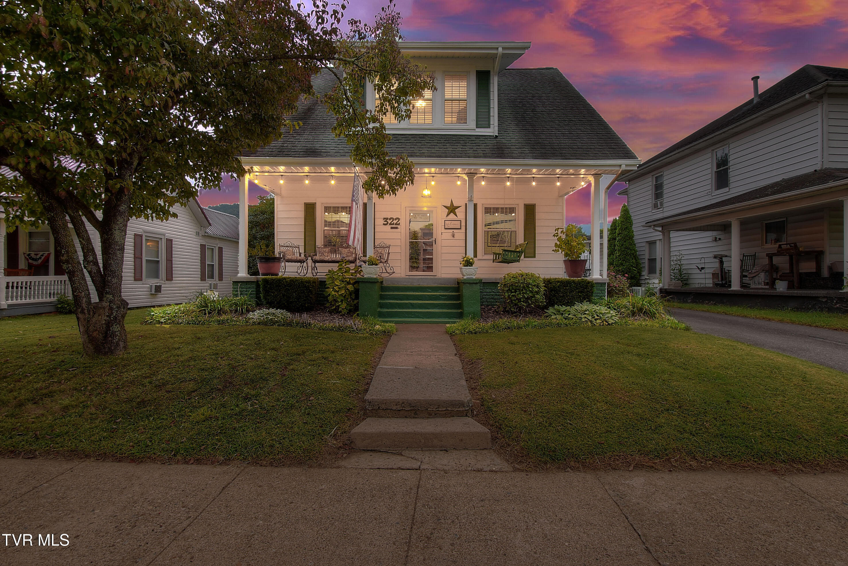 322 Carolina Avenue Erwin, TN 37650 - Photo 8 of 51 5