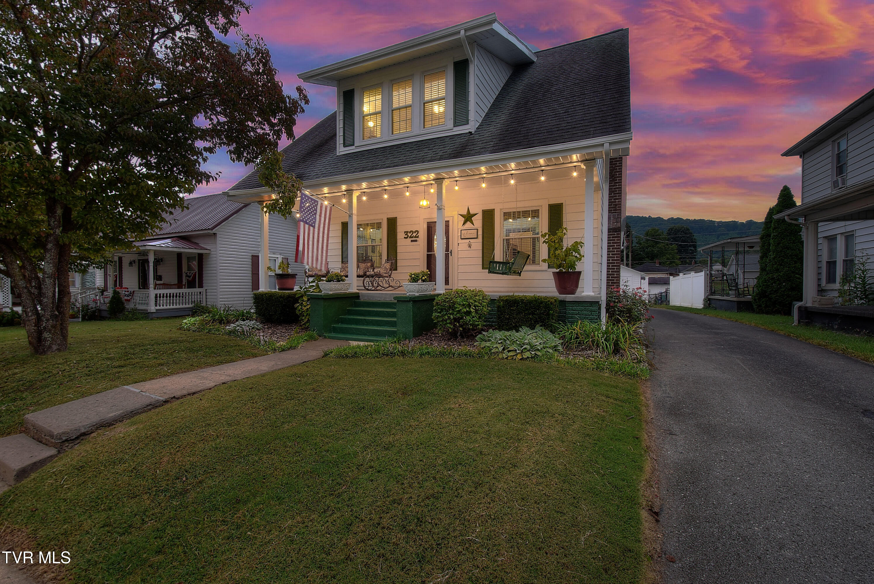 322 Carolina Avenue Erwin, TN 37650 - Photo 9 of 51 6