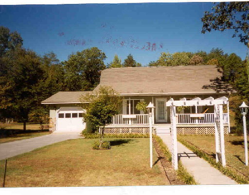 118 Maple Street Dunlap, TN 37327 - Photo 1 of 1 Primary Photo