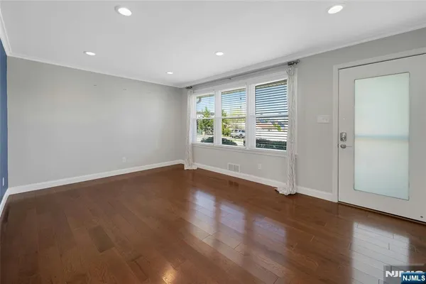 $679,000 | 76 Farmingdale Avenue, Bloomfield, NJ 07003