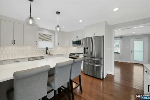 $679,000 | 76 Farmingdale Avenue, Bloomfield, NJ 07003