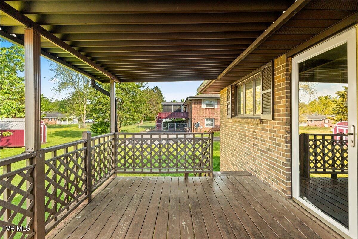 263 Fain Road Blountville, TN 37617 - Photo 22 of 51 26-128A3487