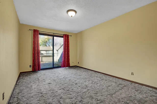 $280,000 | 1366 Arden View Drive, Arden Hills, MN 55112