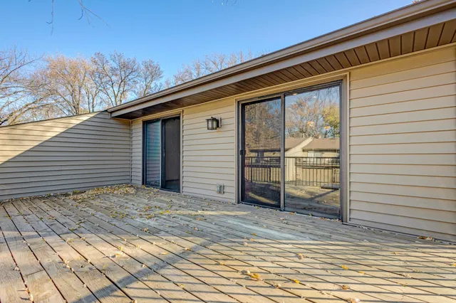 $280,000 | 1366 Arden View Drive, Arden Hills, MN 55112