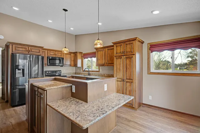 $280,000 | 1366 Arden View Drive, Arden Hills, MN 55112