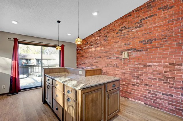 $270,000 | 1366 Arden View Drive, Arden Hills, MN 55112