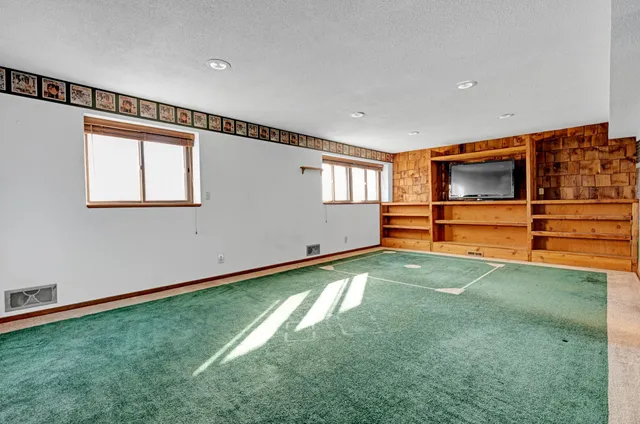 $280,000 | 1366 Arden View Drive, Arden Hills, MN 55112