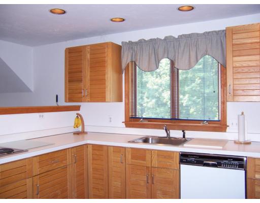 11 Garvey Road Framingham, MA 01701 - Photo 3 of 26