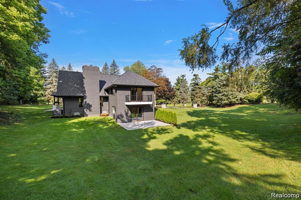 1367 West Long Lake Road Bloomfield Hills, MI 48302 - Photo 69 of 78 GetMedia.jpg