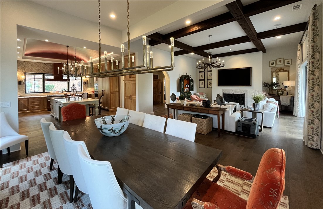 226 Long Ridge Road Sunset, SC 29685 - Photo 15 of 50 This expansive open concept home features high ceilings and elegant hardwood flooring throughout the main living areas.