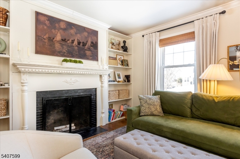 348 Tichenor Avenue South Orange, NJ 07079 - Photo 4 of 26