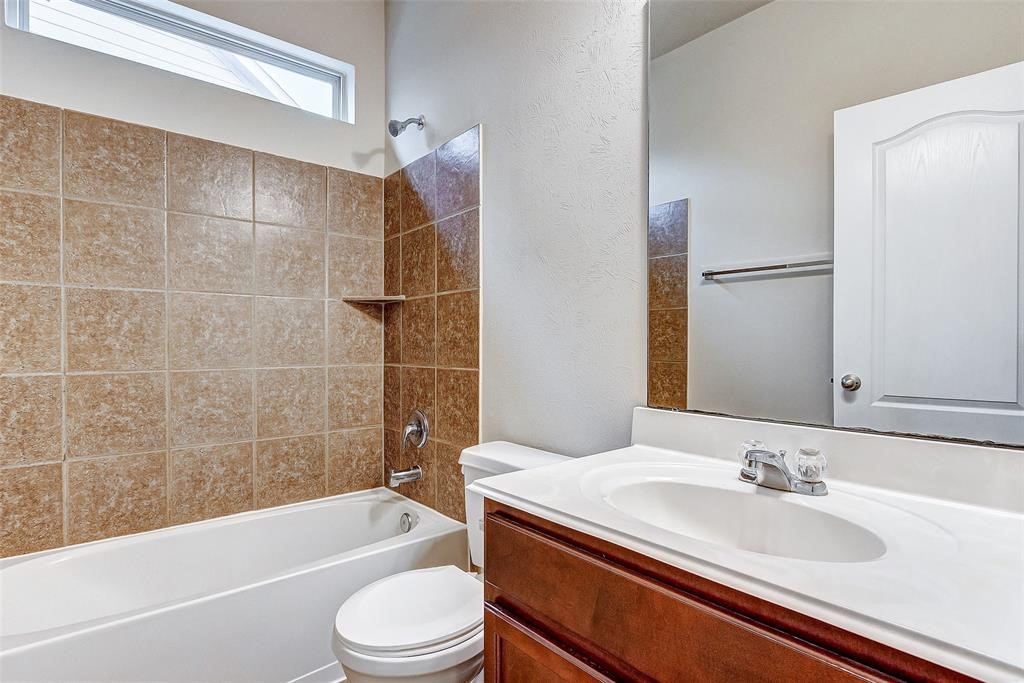 22402 Lavaca Ranch Lane Katy, TX 77449 - Photo 9 of 28 Gallery Image 9