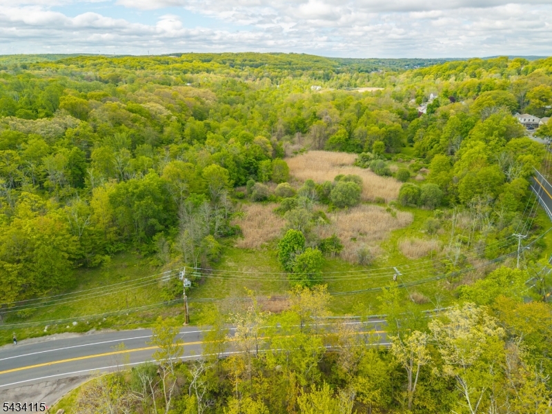 28 Brooklyn-Stanhope Road Hopatcong, NJ 07874 - Photo 10 of 11