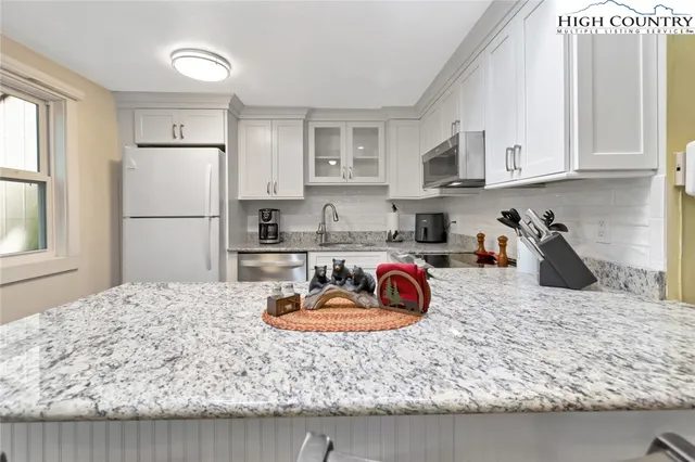 $210,000 | 101 Lady Bug Lane, Unit 8A, Beech Mountain, NC 28604