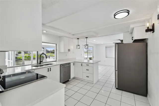 $2,200 | 3248 Rock Valley Drive, Holiday, FL 34691