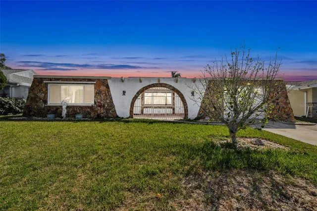 $2,200 | 3248 Rock Valley Drive, Holiday, FL 34691