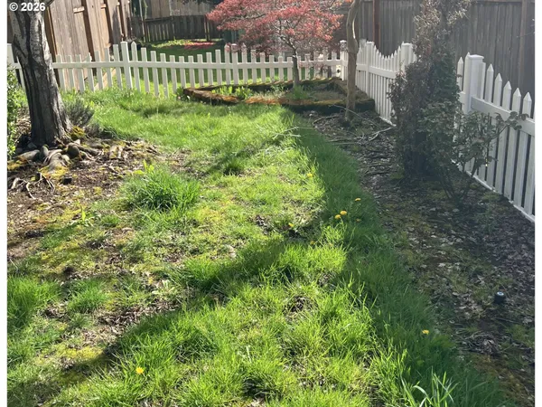 $449,950 | 695 Mary Drive, Molalla, OR 97038