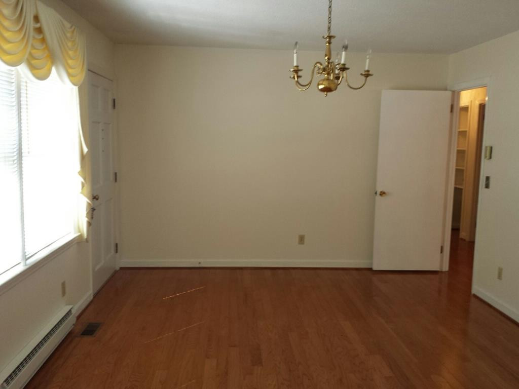 1805 Springhill Drive Burlington, NC 27217 - Photo 5 of 14 Gallery Image 5