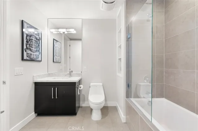 $719,995 | 6001 Carlton Way, Unit 102, Los Angeles, CA 90028