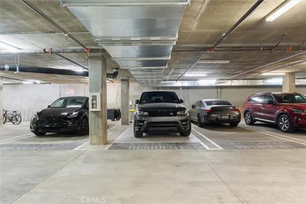 a picture of houses with yard