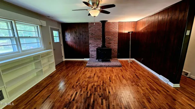 $218,000 | 1322 East 1st Street, Big Stone Gap, VA 24219