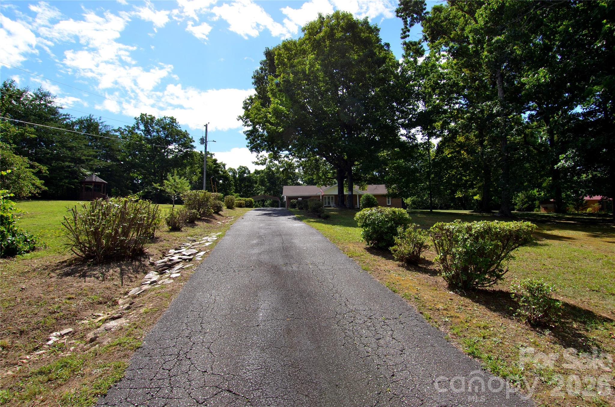 848 Deer Park Road Nebo, NC 28761 - Photo 8 of 33