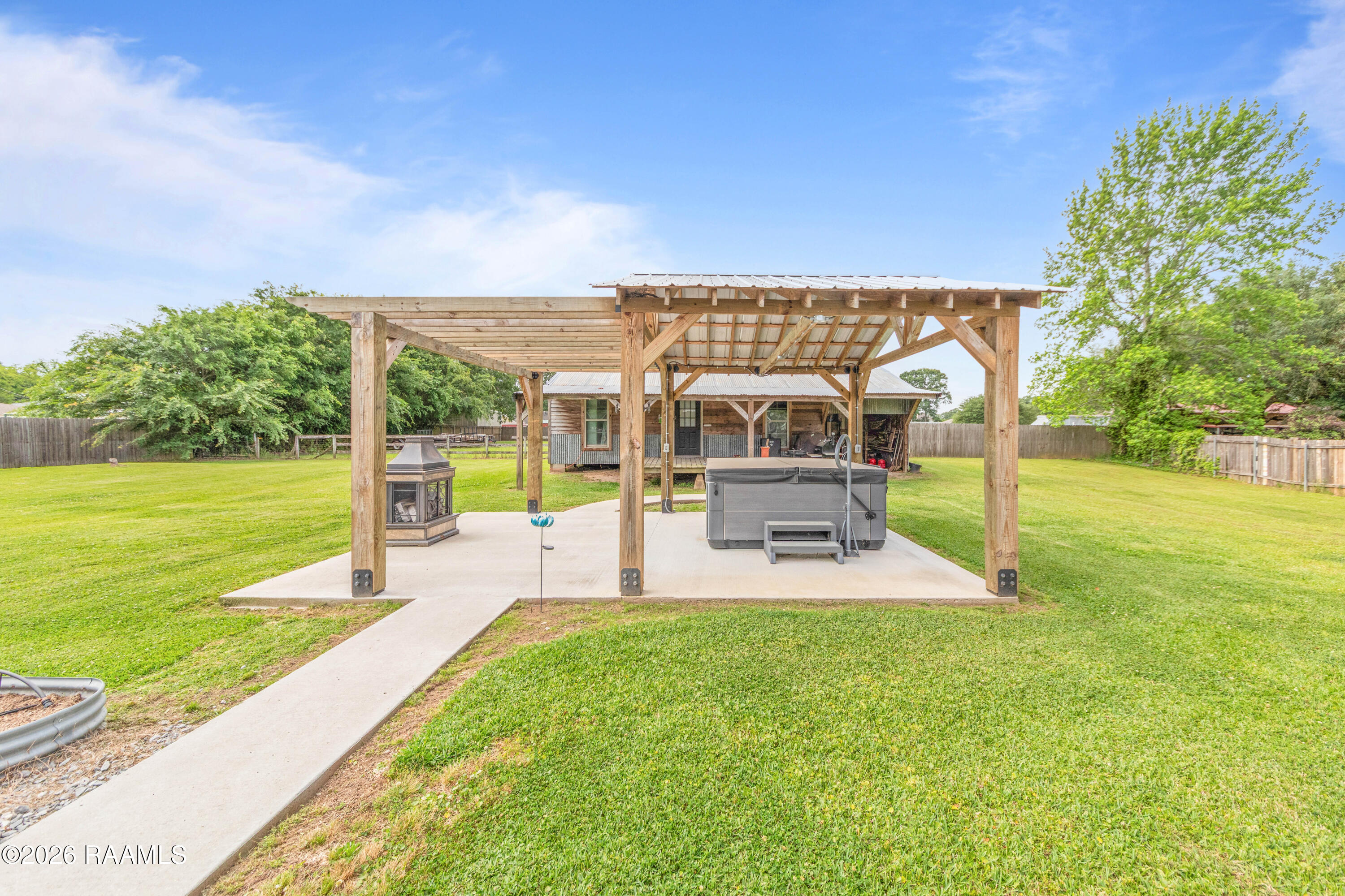912 Hector Connoly Road Carencro, LA 70520 - Photo 22 of 30 912 B Hector Connoly-18