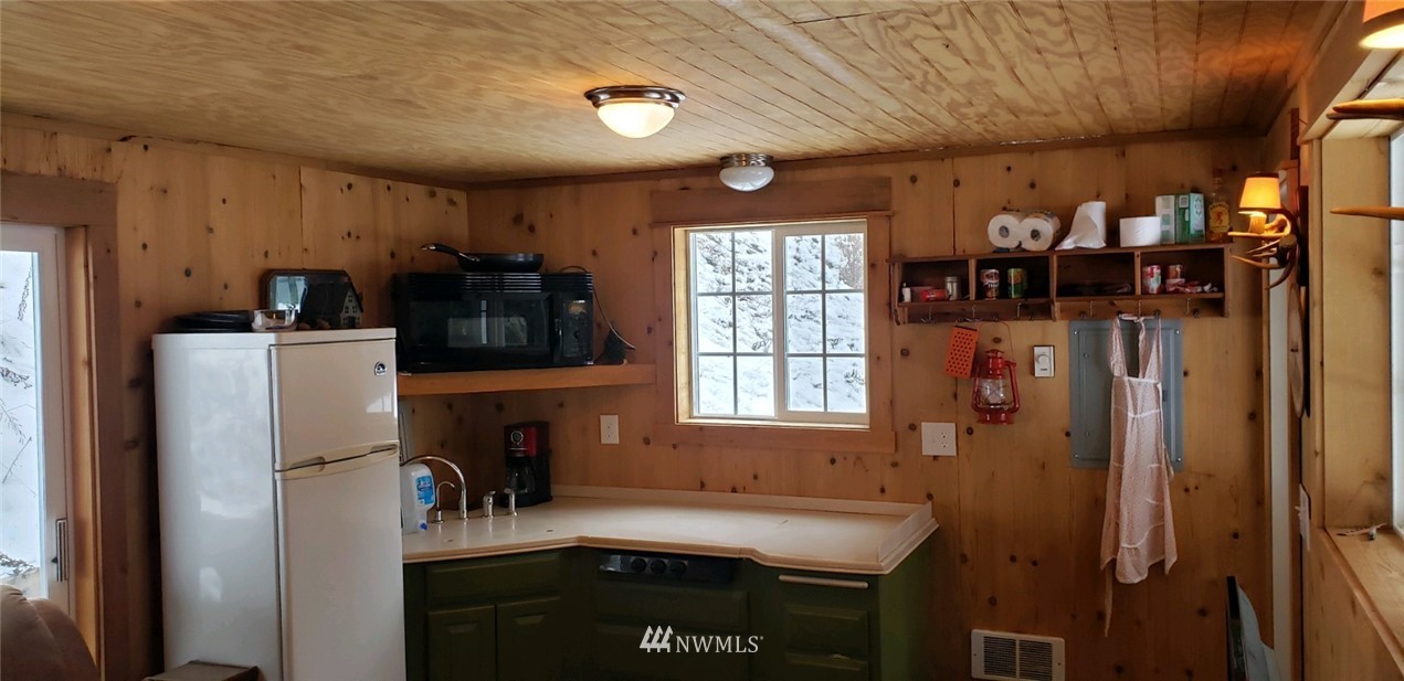 6000 Teanaway Road Cle Elum, WA 98922 - Photo 7 of 30 Gallery Image 7