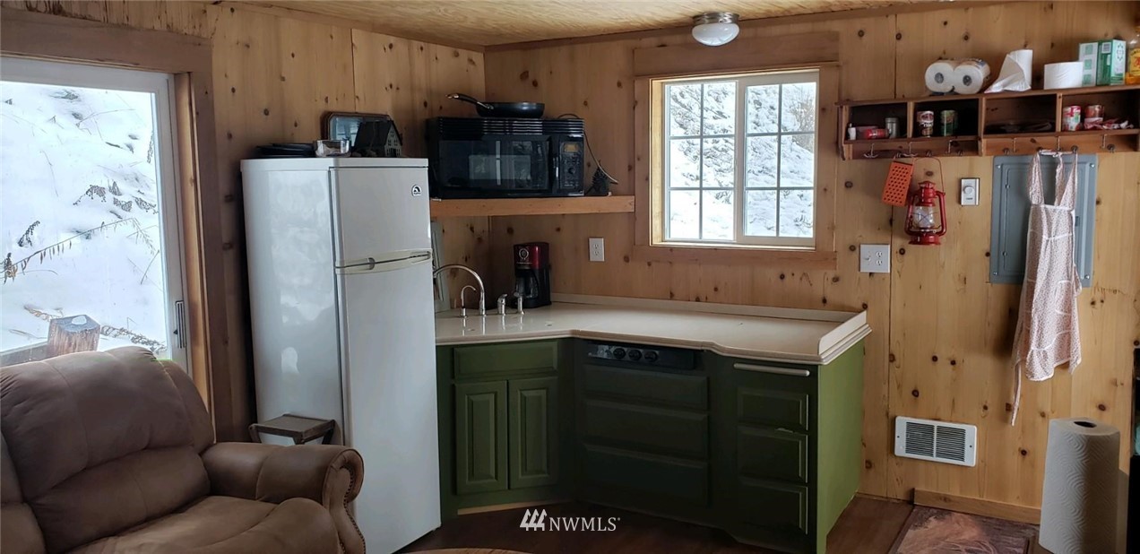 6000 Teanaway Road Cle Elum, WA 98922 - Photo 8 of 30 Gallery Image 8