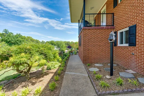 $375,000 | 4022 Belvoir Pines Drive, Chattanooga, TN 37412