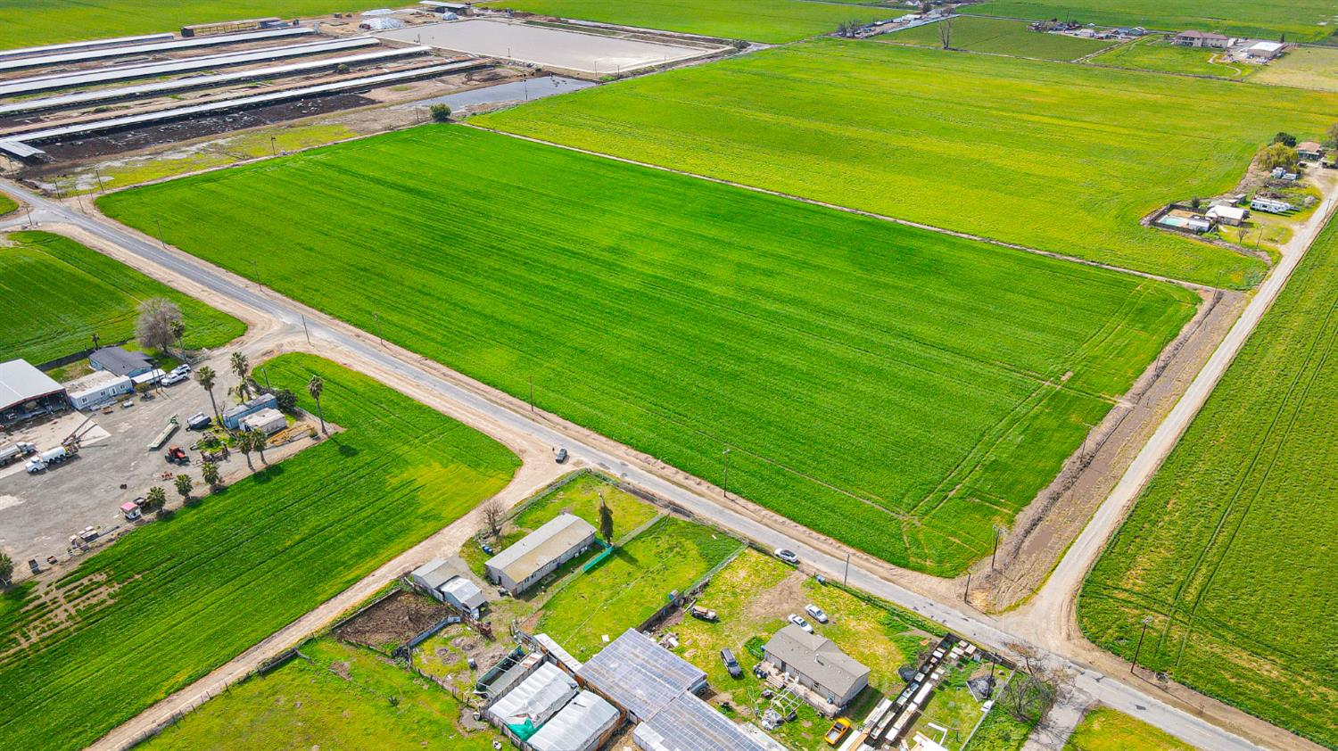 6425 South Prairie Flower Road Turlock, CA 95380 - Photo 7 of 22 a view of a tennis court