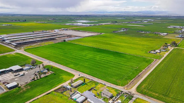 a view of an outdoor space and a lake view