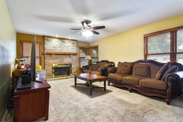 $565,000 | 591 Salceda Lane, Mundelein, IL 60060