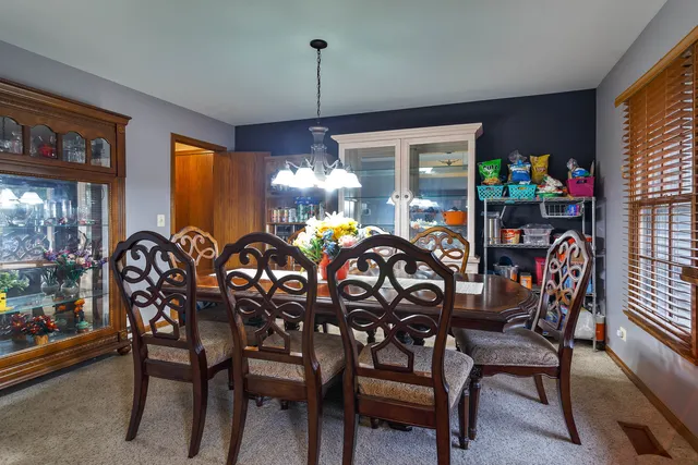 $565,000 | 591 Salceda Lane, Mundelein, IL 60060