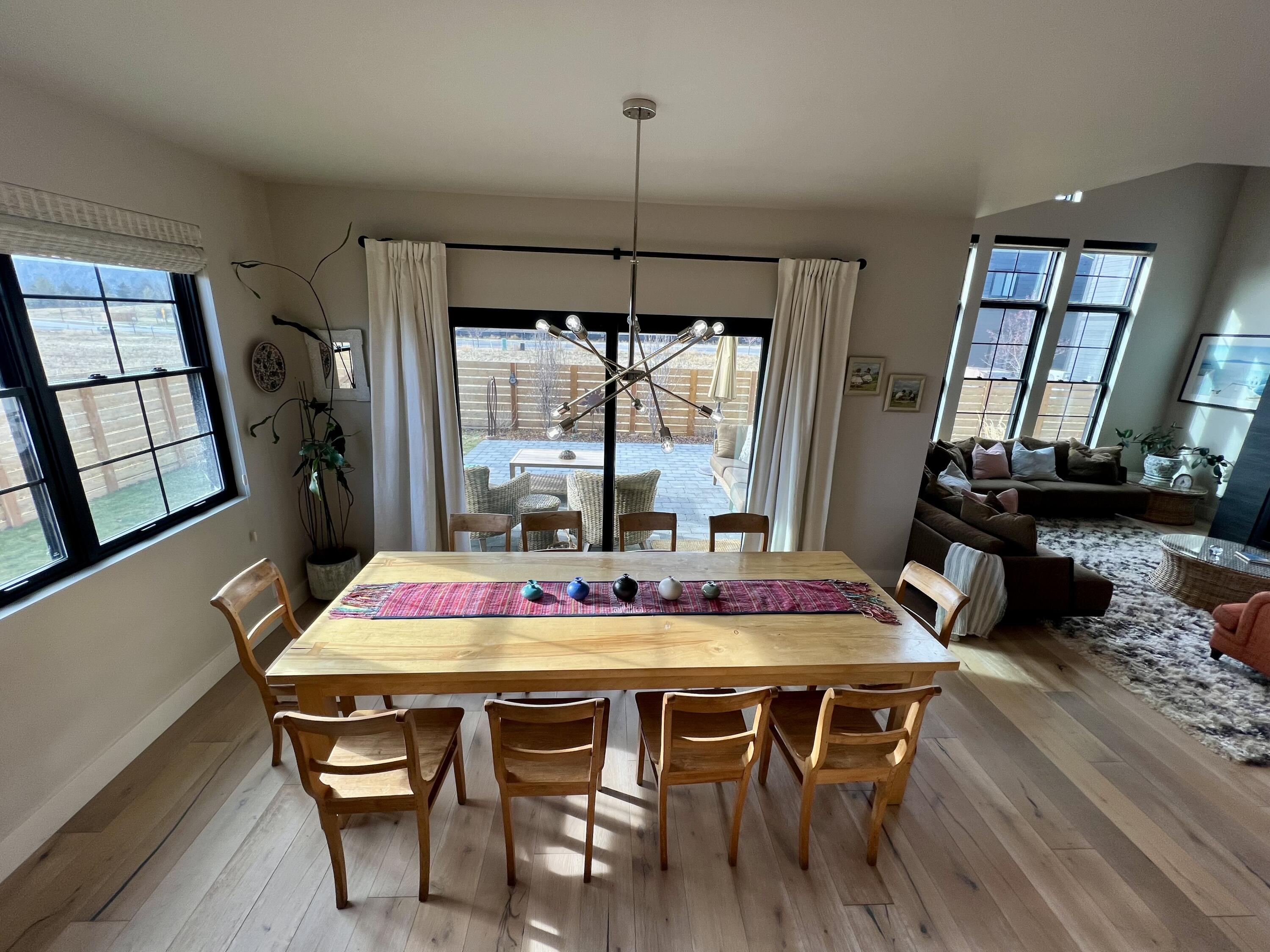 221 Sunbeam Street Hailey, ID 83333 - Photo 10 of 31 Dining Area