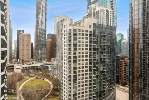 $232,000 | 195 North Harbor Drive, Unit 2307, Chicago, IL 60601