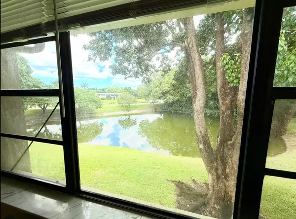 $7,000 | 20 Westgate Lane, Unit F, Boynton Beach, FL 33436