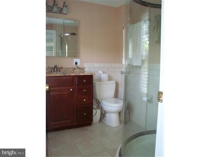 332 Bortons Mill Road Cherry Hill, NJ 08034 - Photo 18 of 25 Bathroom