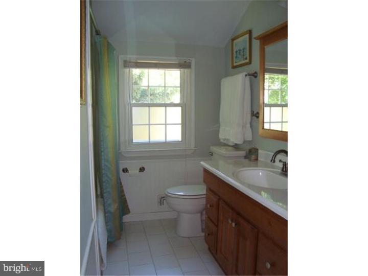 332 Bortons Mill Road Cherry Hill, NJ 08034 - Photo 21 of 25 Bathroom