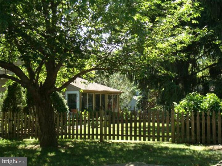 332 Bortons Mill Road Cherry Hill, NJ 08034 - Photo 23 of 25 Exterior Back