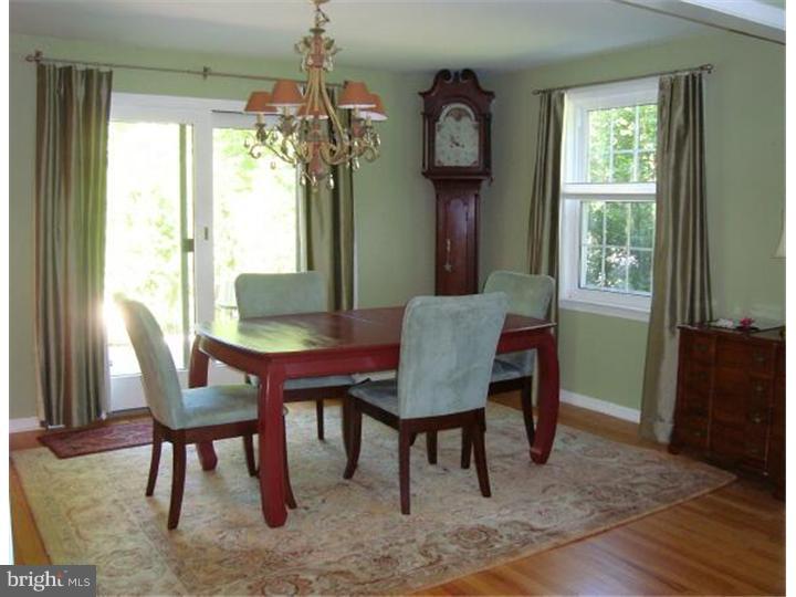332 Bortons Mill Road Cherry Hill, NJ 08034 - Photo 4 of 25 Dining Room